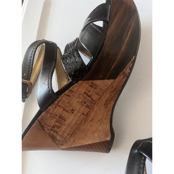 PRADA Black Leather Platform Wedge Sandals Ankle Strap Heels EU 39 US 9 - Picture 8 of 14